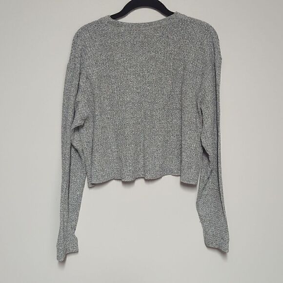 Wild Fable Gray Cropped Long Sleeve Blouse - Picture 4 of 6